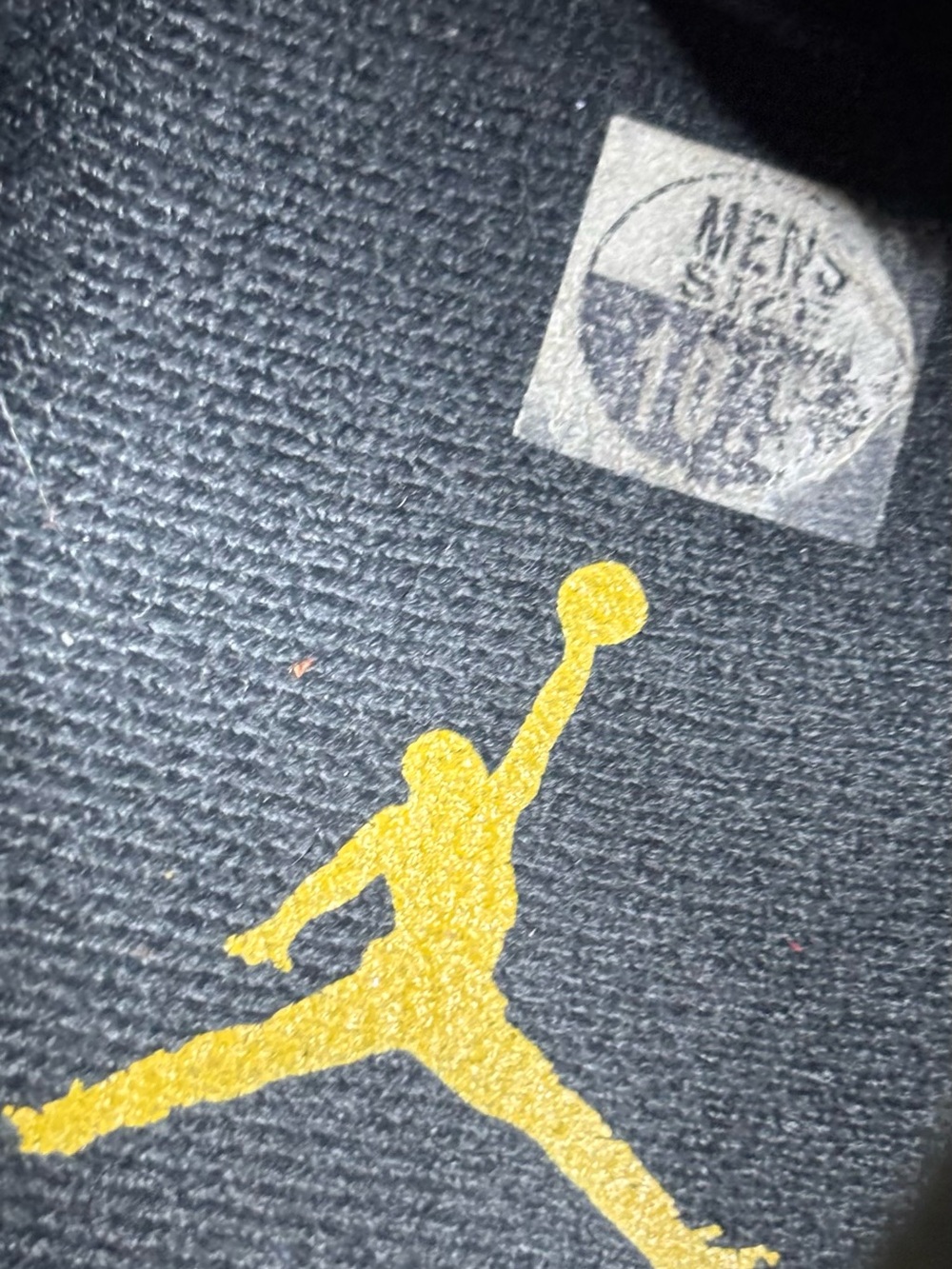 Jordan 6 Retro Yellow Ochre 2024 Size 10.5 - Picture 7 of 7